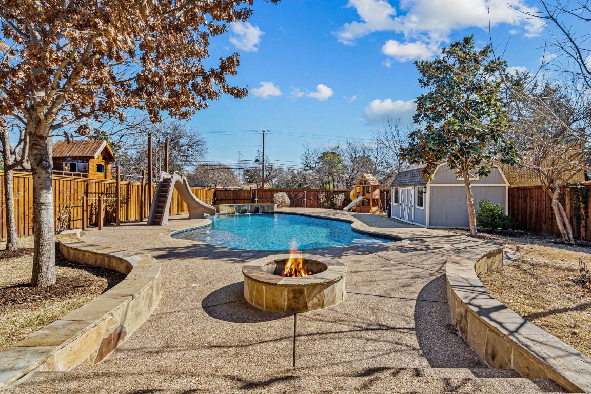 3522 La Playa Drive Dallas TX 75233
