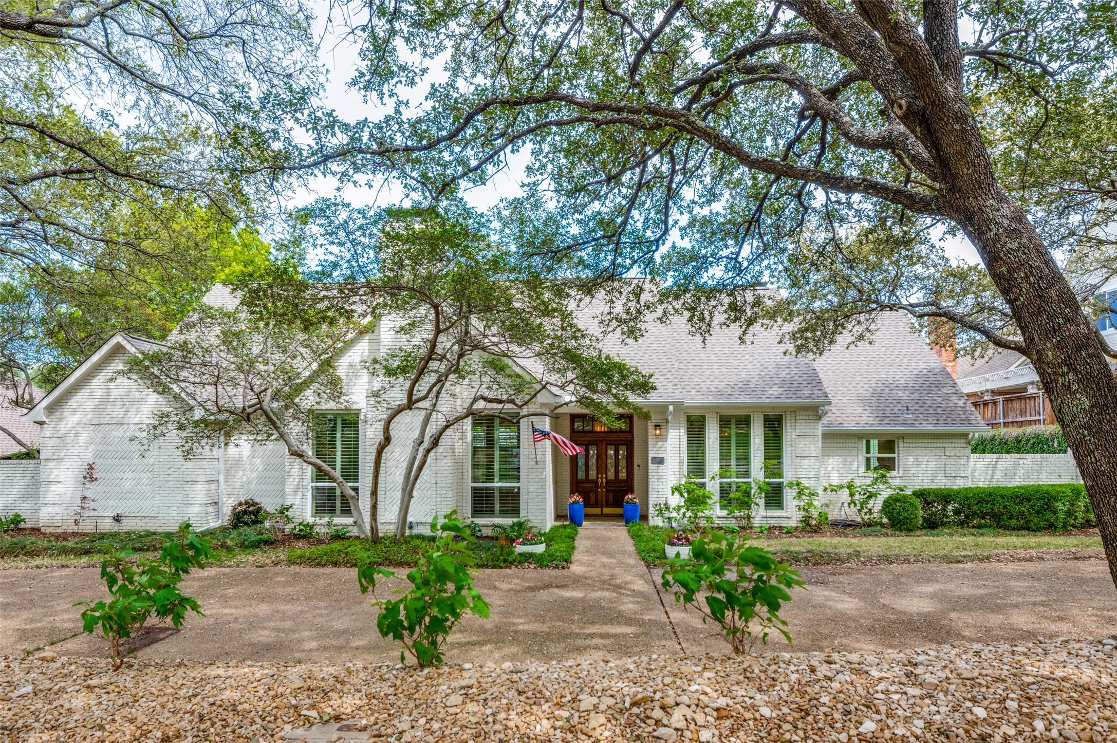5823 Edinburgh Street Dallas TX 75252
