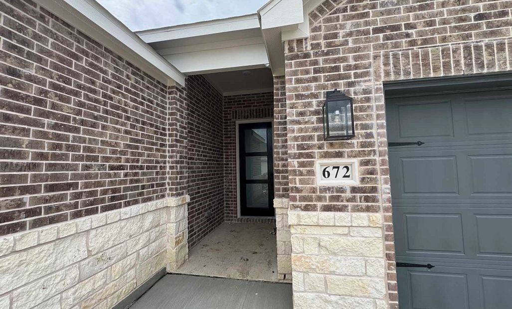 672 Tyronza Drive Justin TX 76247