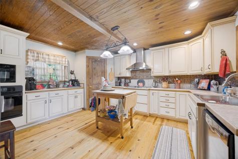 744 County Road 4910 Trenton TX 75490
