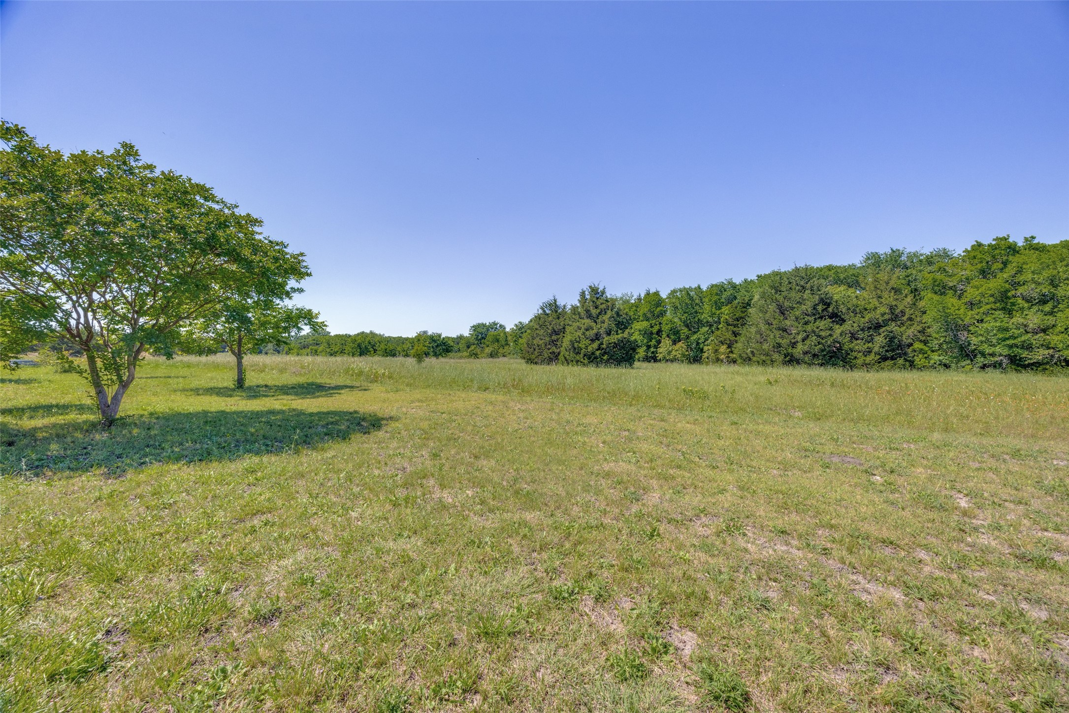744 County Road 4910 Trenton TX 75490
