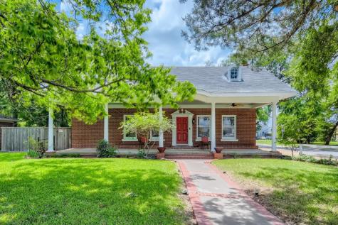 201 S 11th Street Garland TX 75040