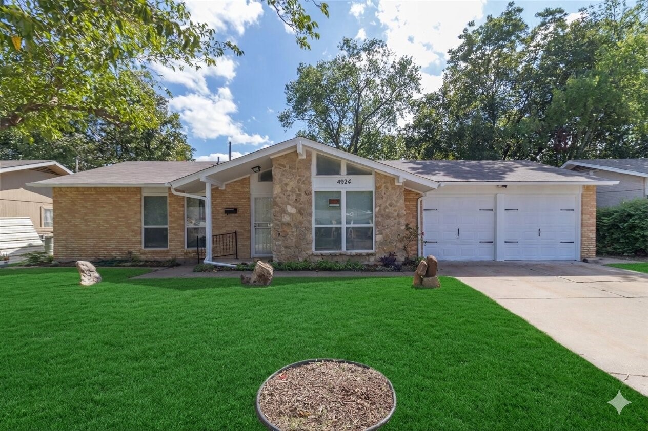 4924 Melinda Drive Forest Hill TX 76119