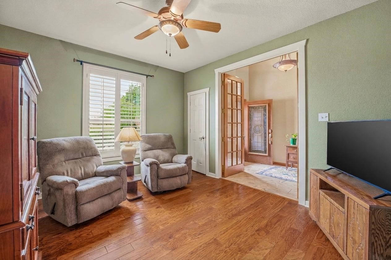 1384 Rock Creek Drive Glen Rose TX 76043