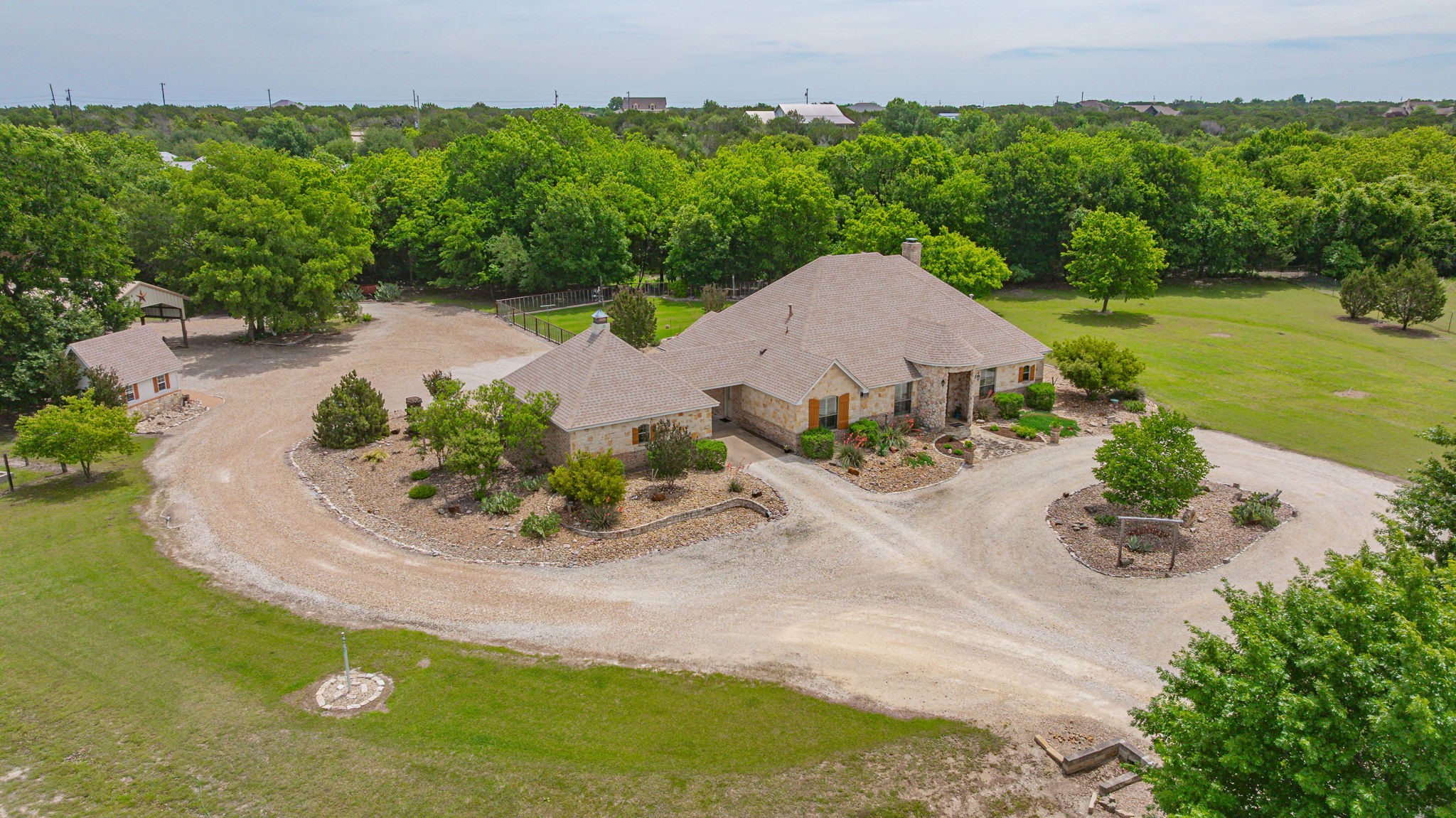 1384 Rock Creek Drive Glen Rose TX 76043