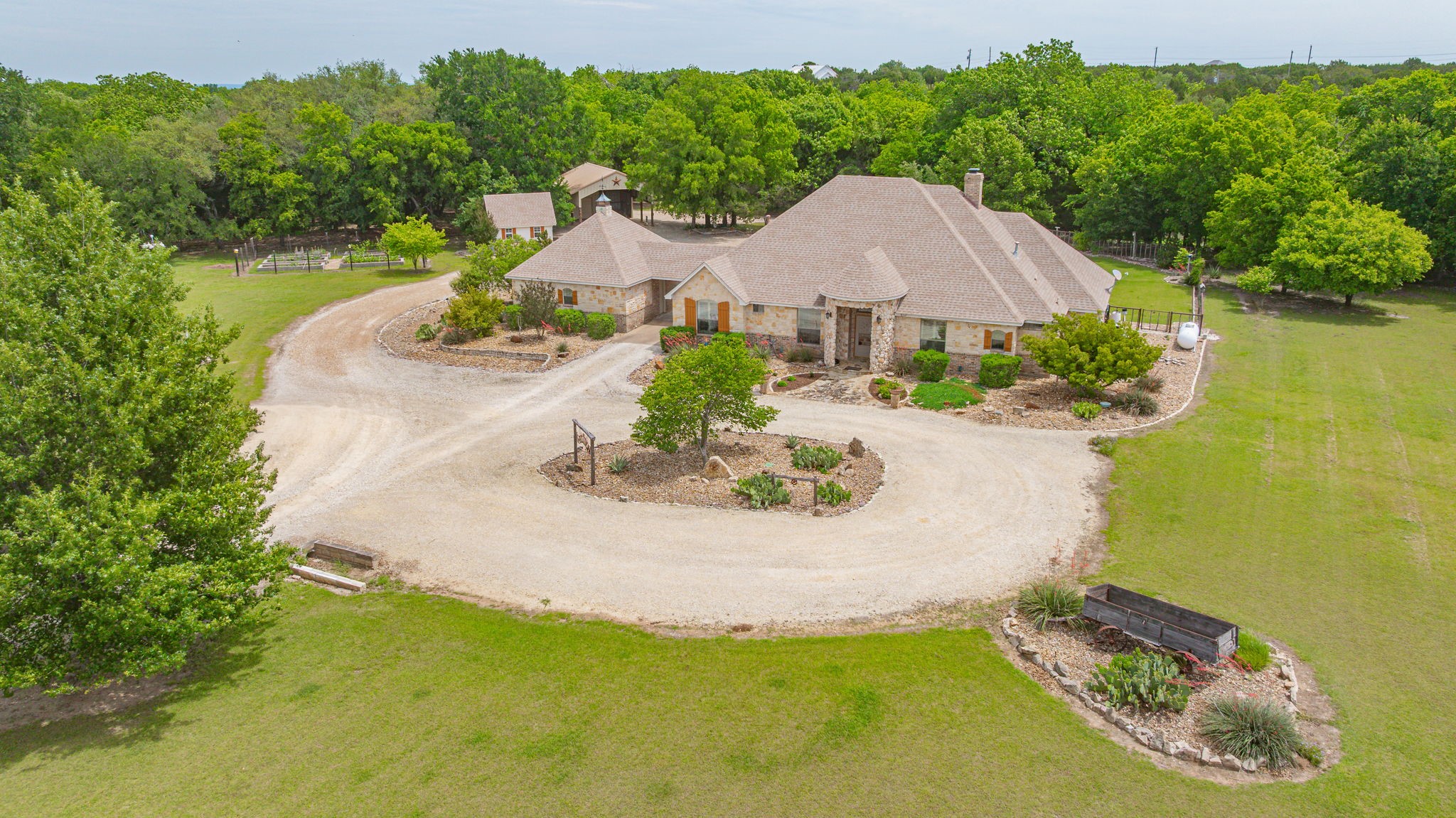1384 Rock Creek Drive Glen Rose TX 76043