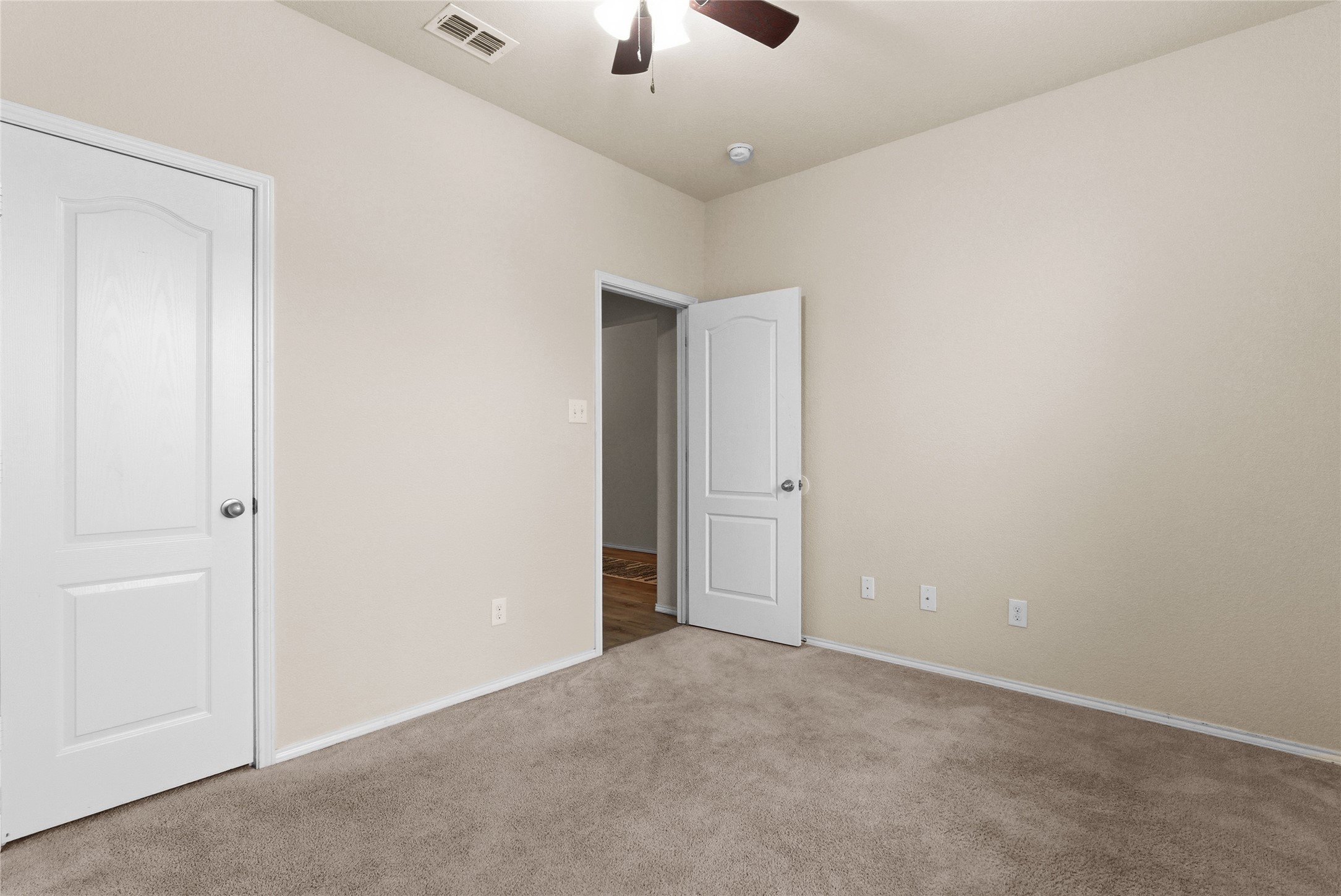 2129 Brenham Drive Heartland TX 75126