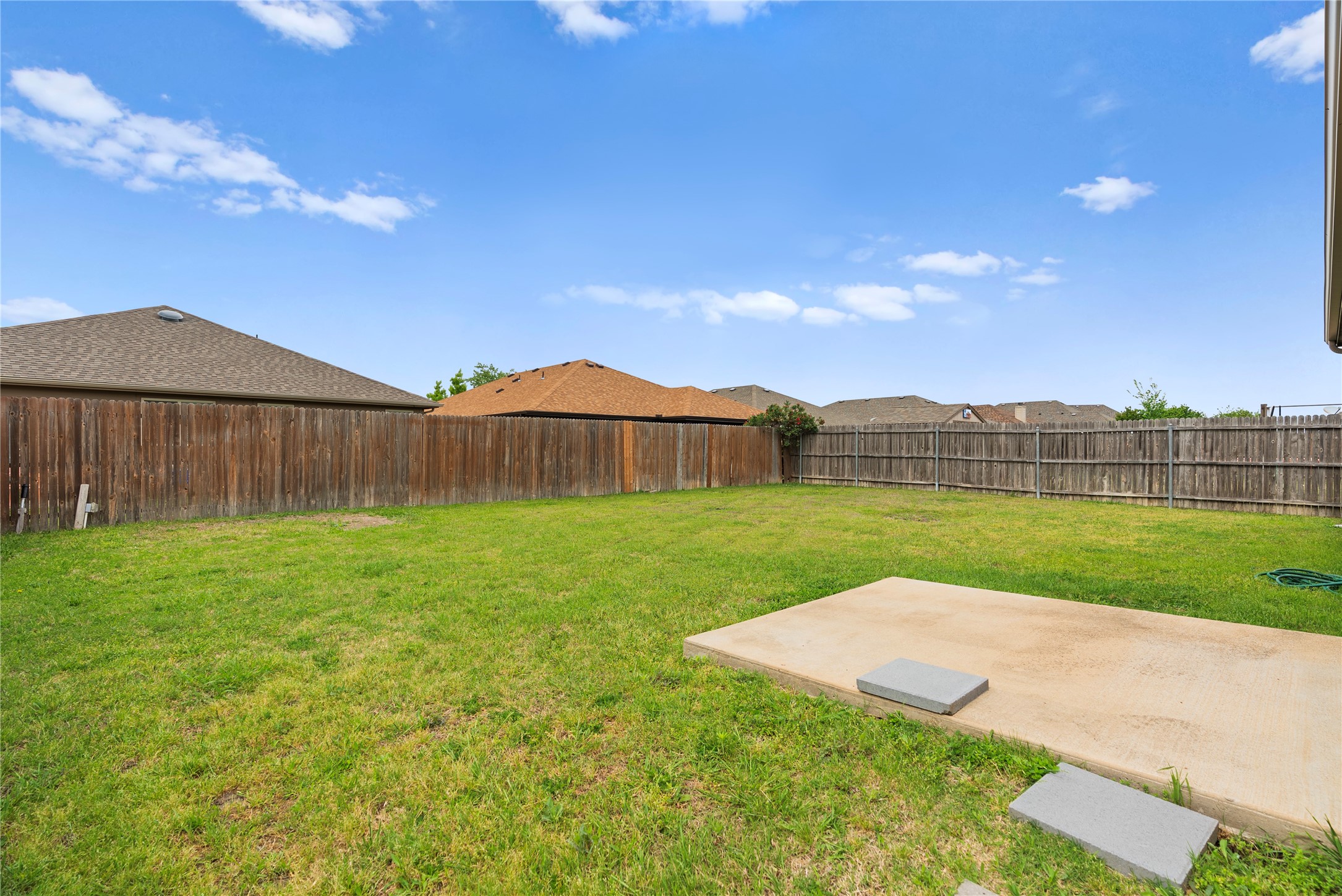 2129 Brenham Drive Heartland TX 75126