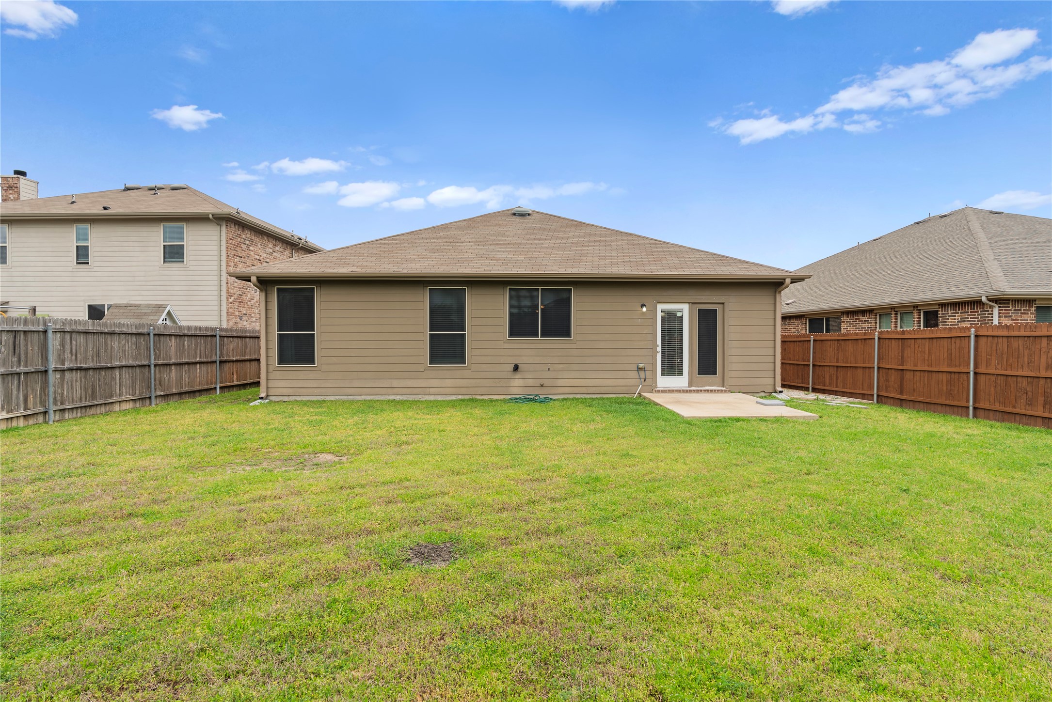 2129 Brenham Drive Heartland TX 75126