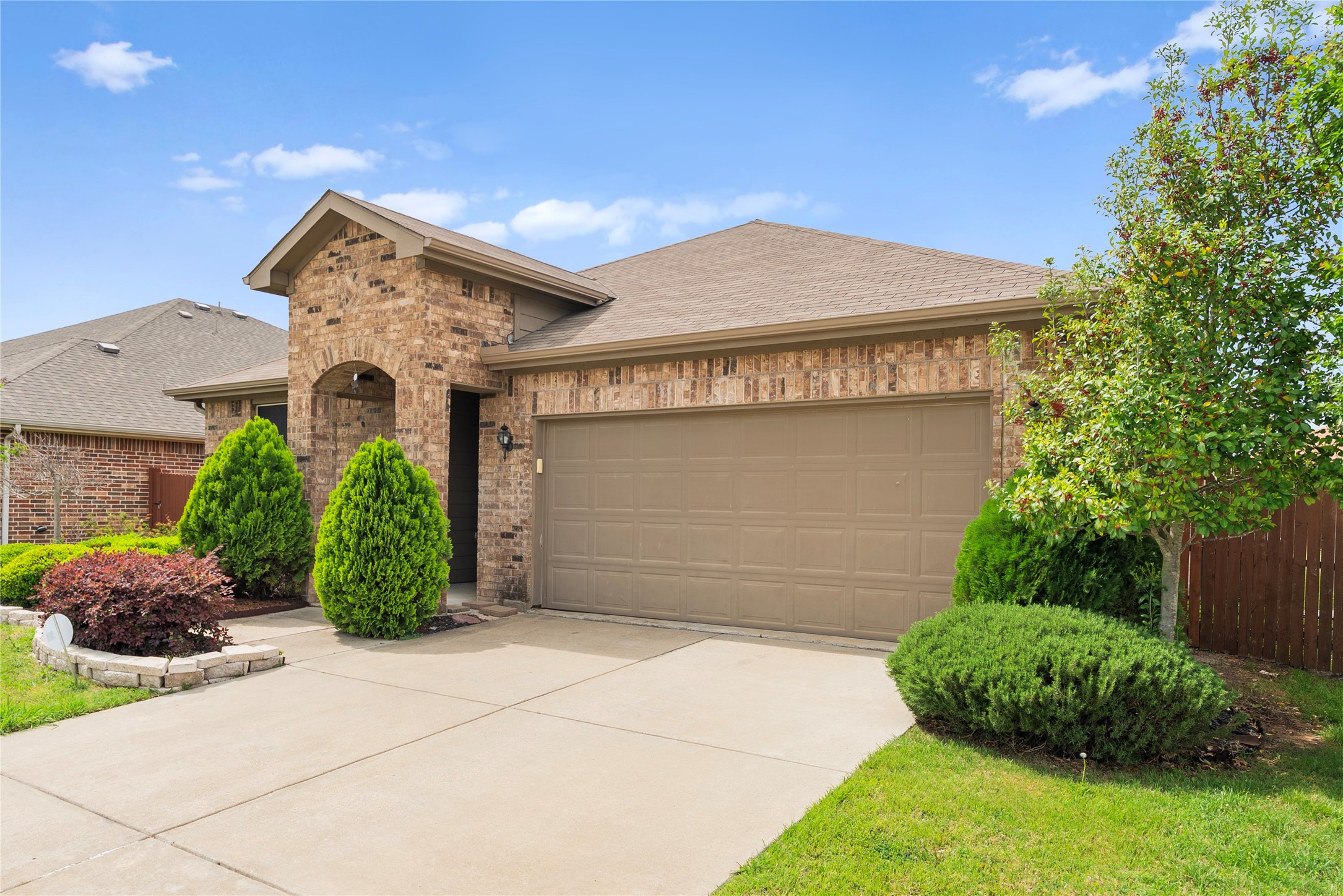 2129 Brenham Drive Heartland TX 75126