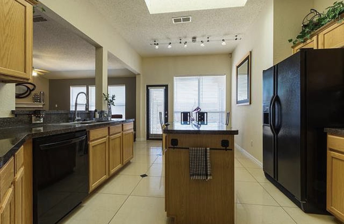 8412 Muirwood Trail Fort Worth TX 76137