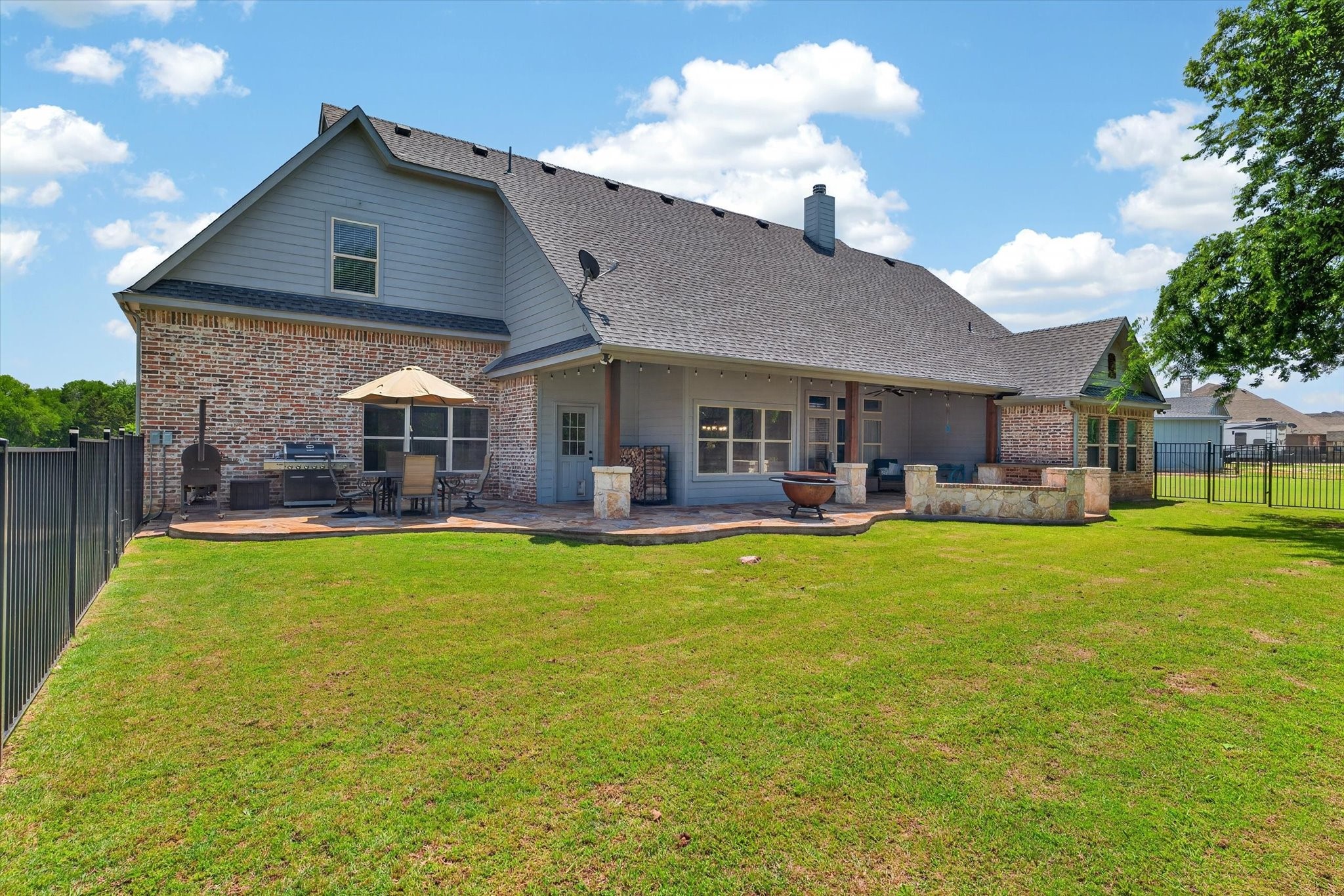 657 Hidden Lakes Boulevard Gunter TX 75058