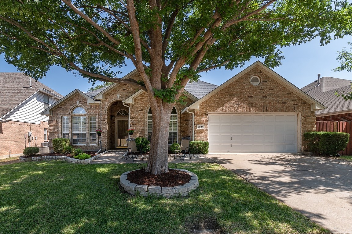 6034 Fannin Drive Arlington TX 76001