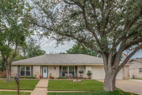 1803 Silver Leaf Drive Pantego TX 76013