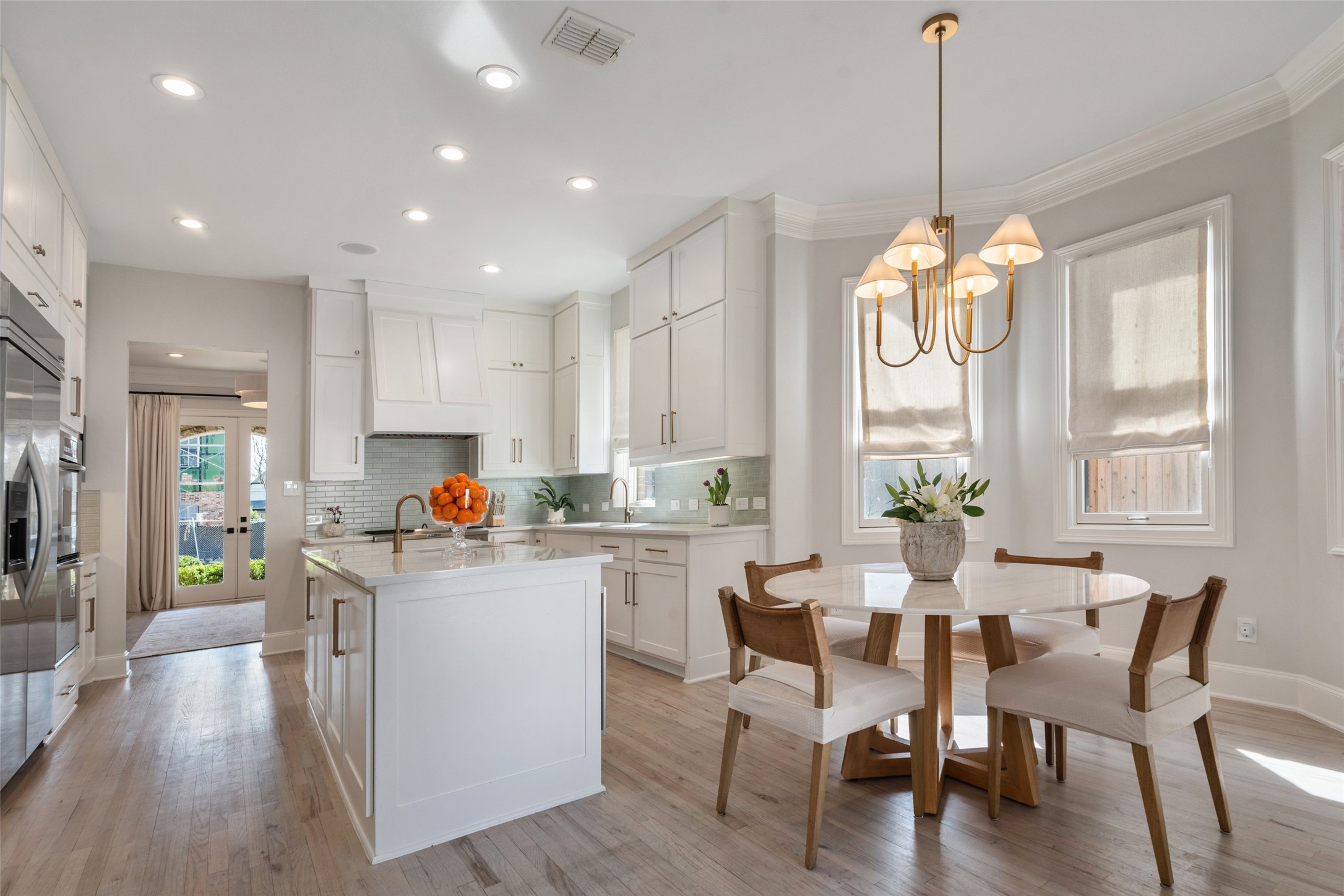 5123 Elsby Avenue Dallas TX 75209