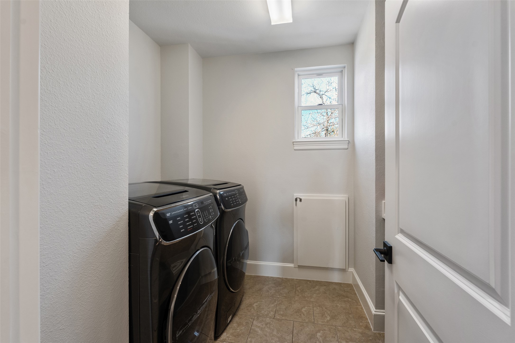 5123 Elsby Avenue Dallas TX 75209