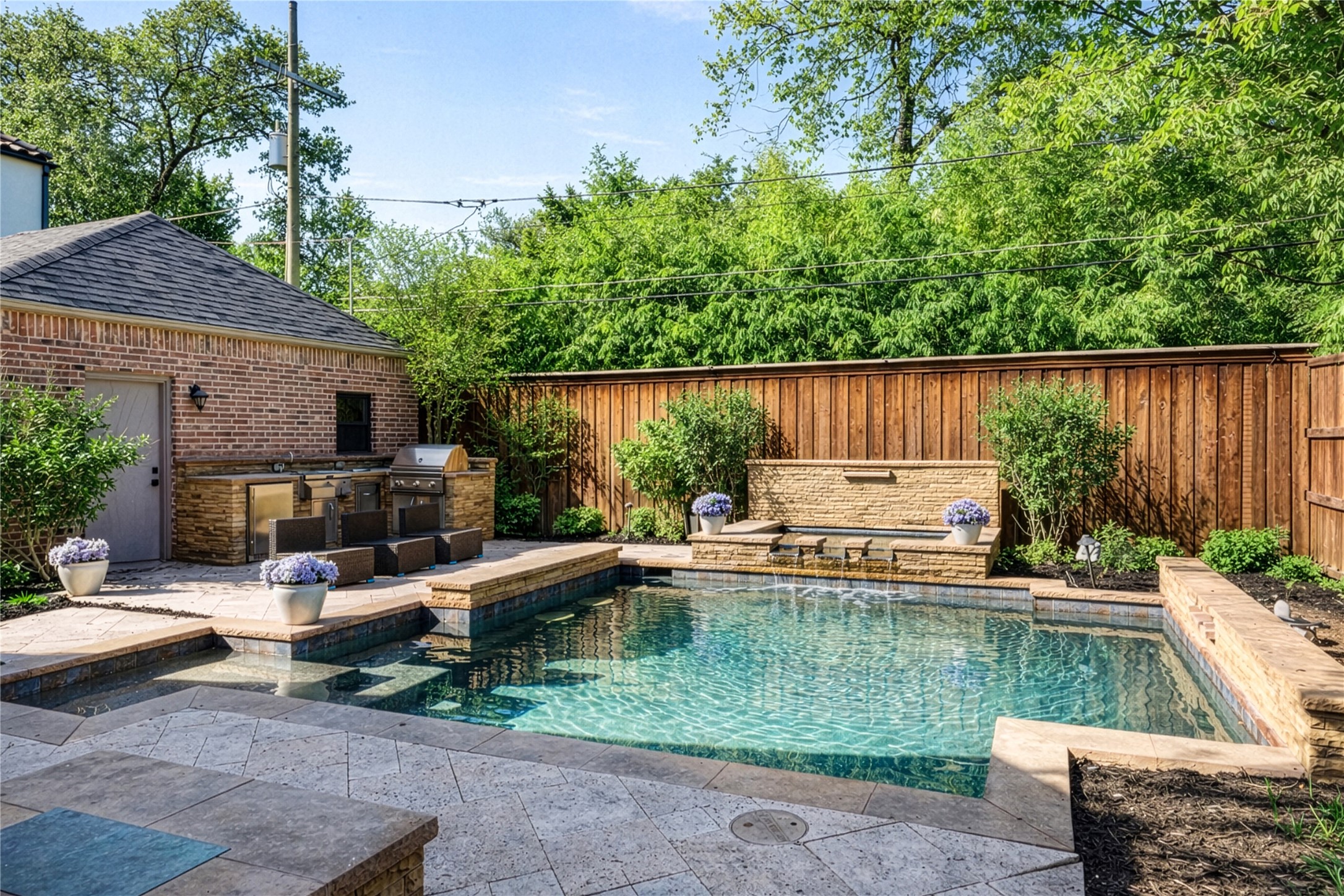 5123 Elsby Avenue Dallas TX 75209