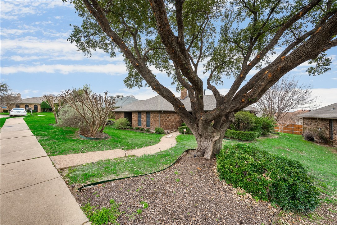2724 Gainesborough Drive Dallas TX 75287