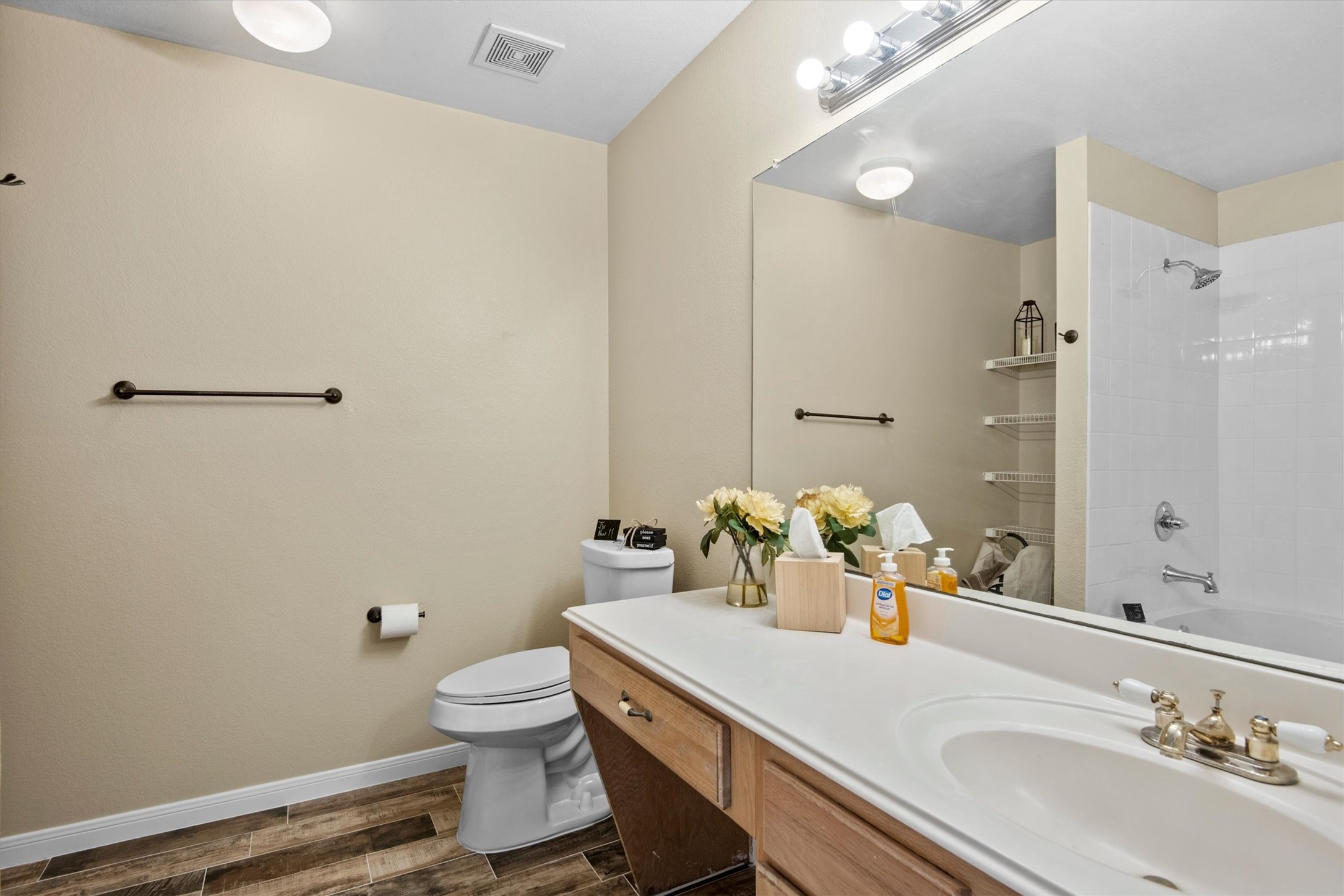 5589 Hunters Bend Lane Dallas TX 75249