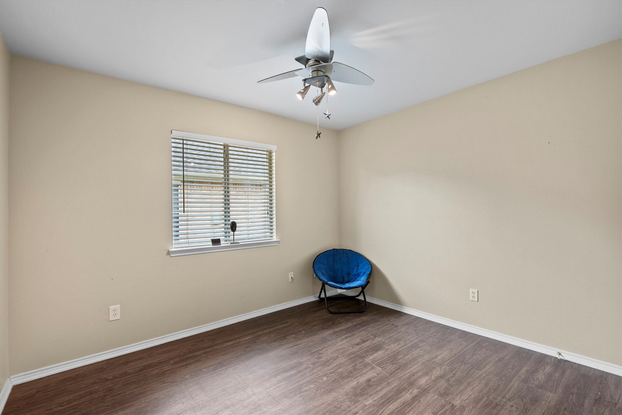 5589 Hunters Bend Lane Dallas TX 75249