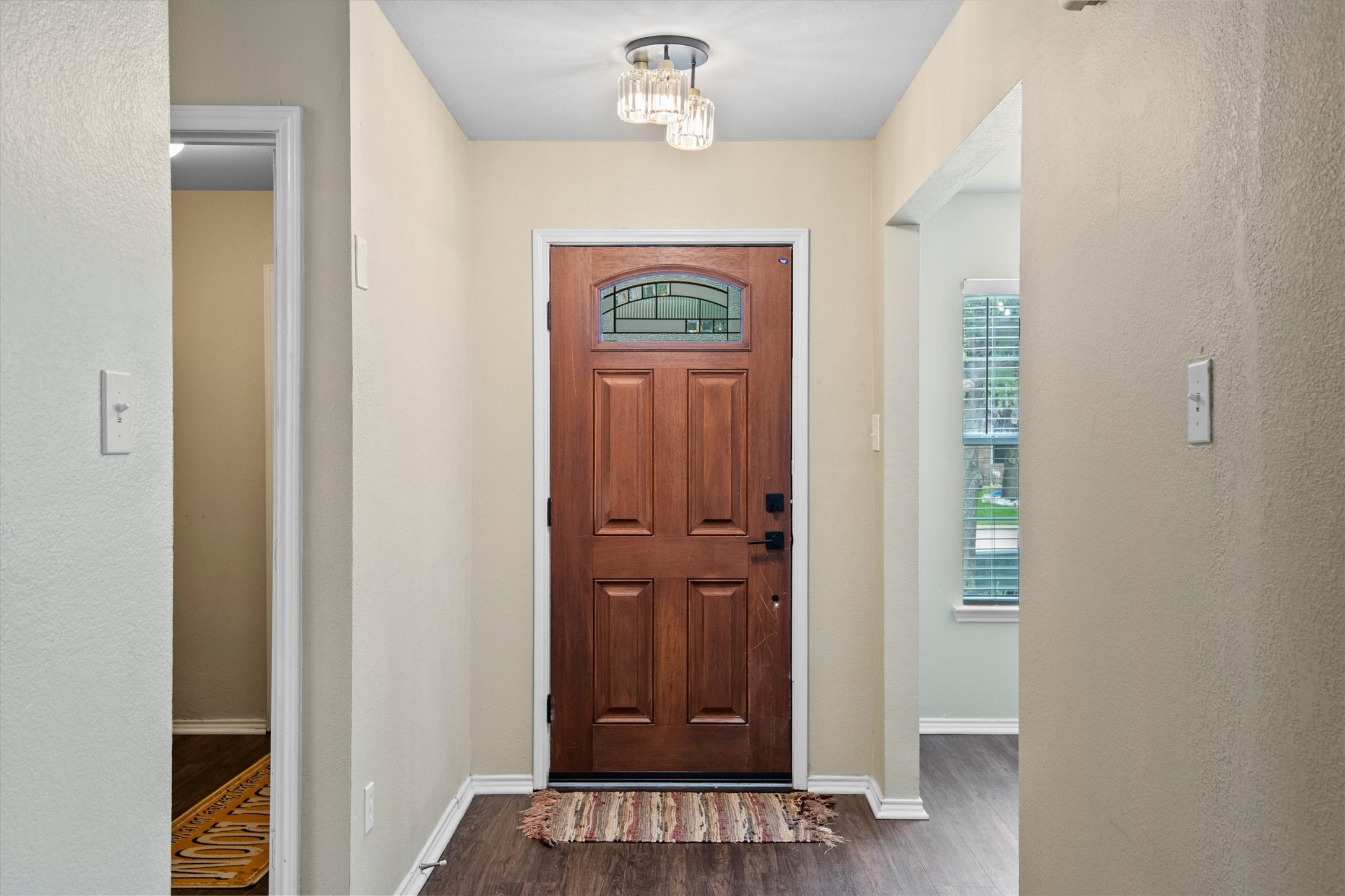 5589 Hunters Bend Lane Dallas TX 75249