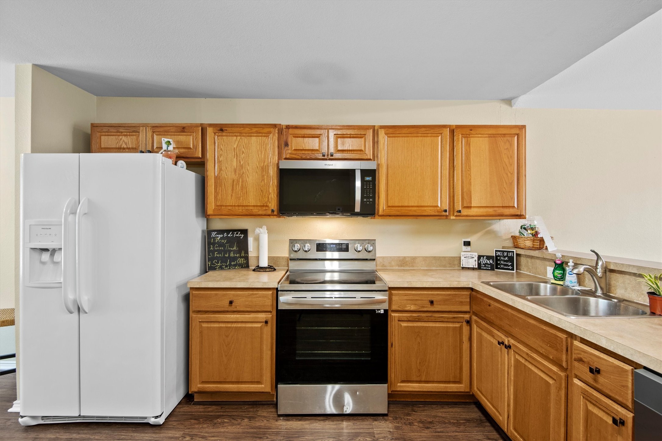 5589 Hunters Bend Lane Dallas TX 75249