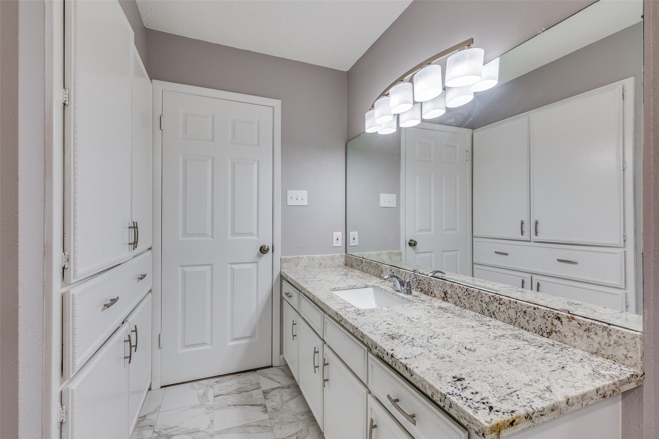 3800 Van Deman Drive Benbrook TX 76116