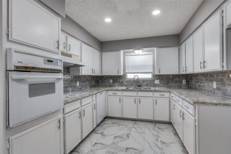 3800 Van Deman Drive Benbrook TX 76116