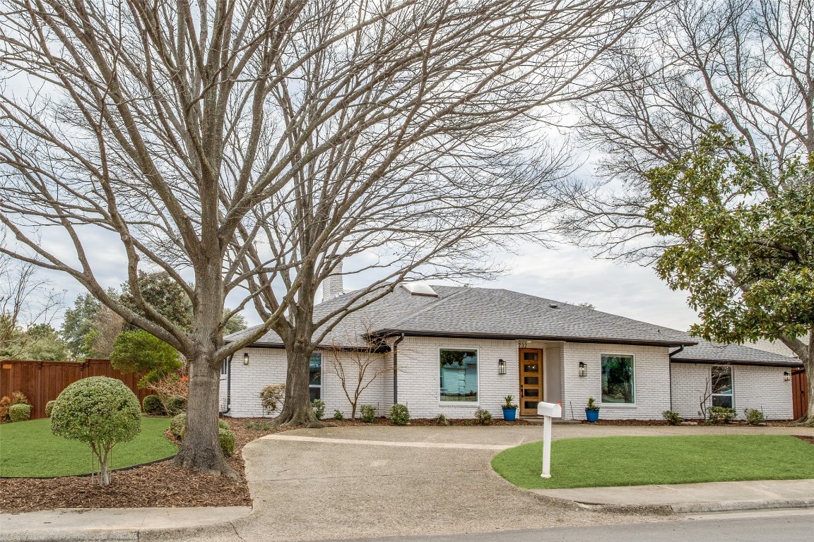 6732 Regalbluff Drive Dallas TX 75248