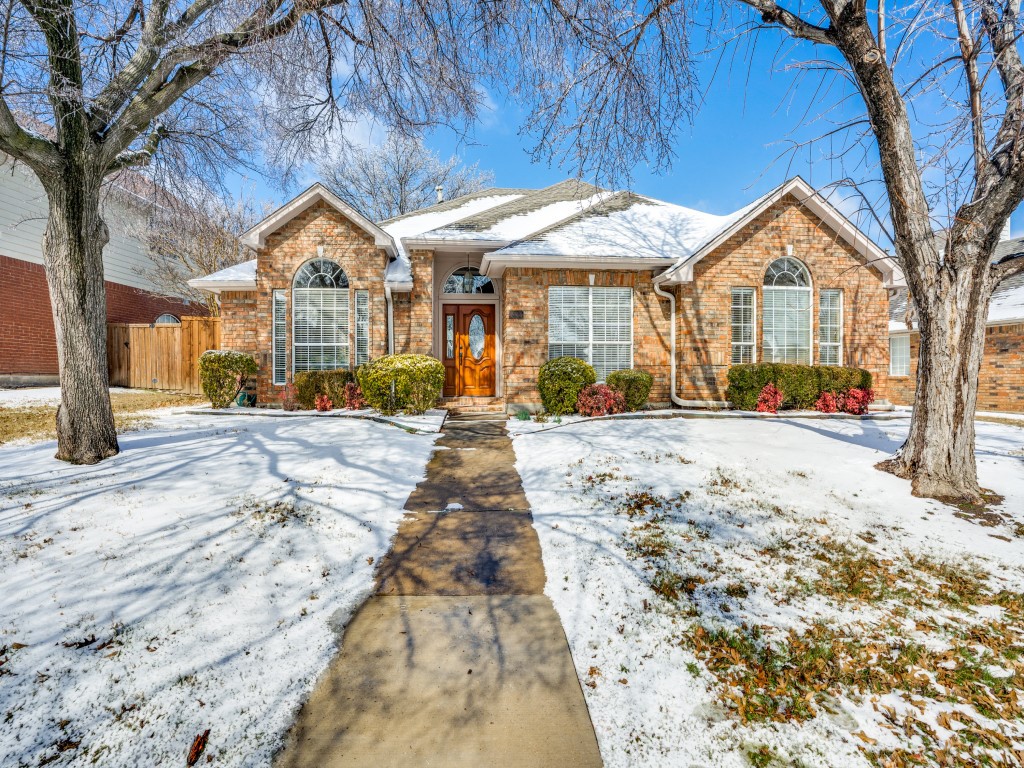 2111 Larkspur Drive Carrollton TX 75010