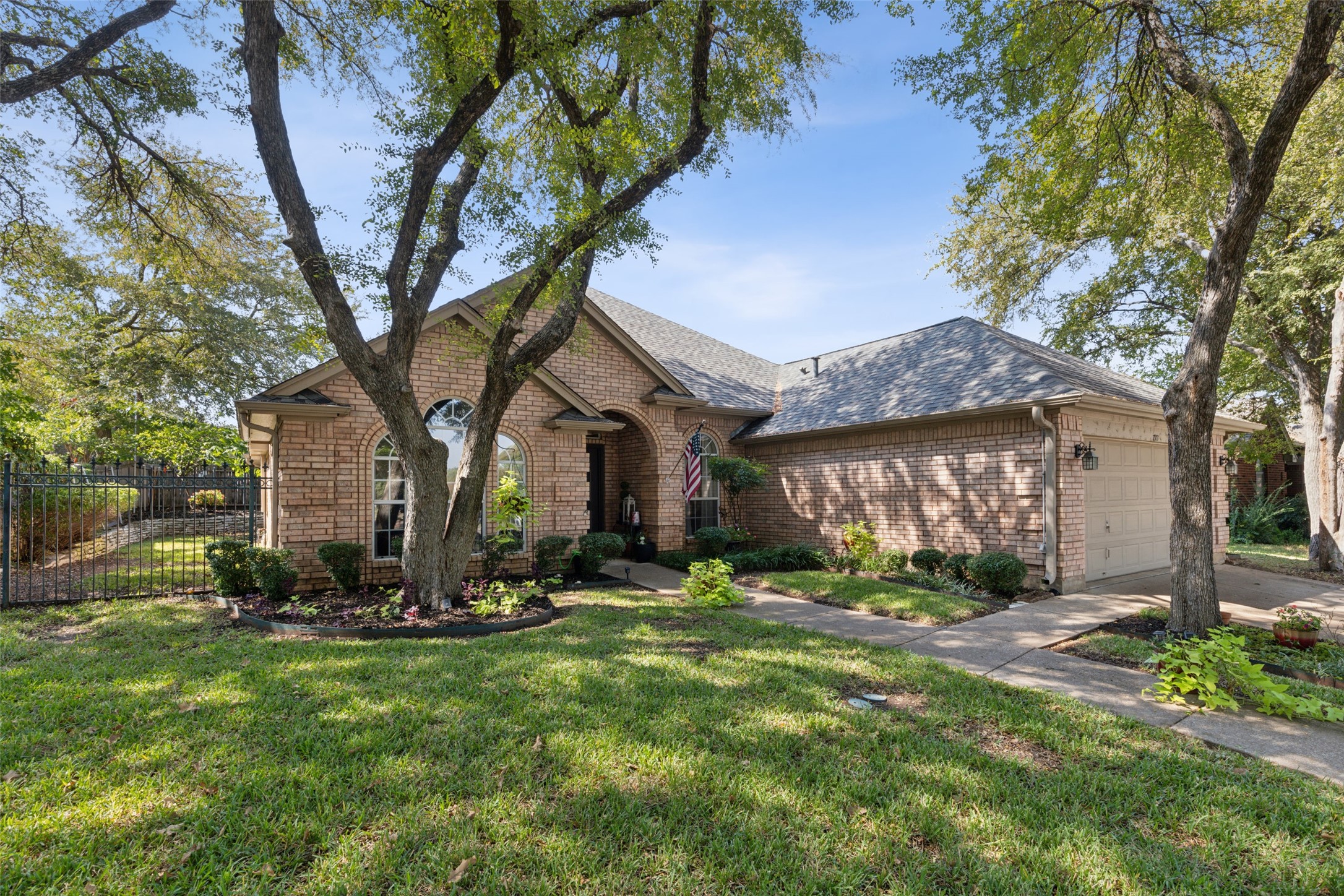 7313 Hidden Oaks Drive North Richland Hills TX 76182