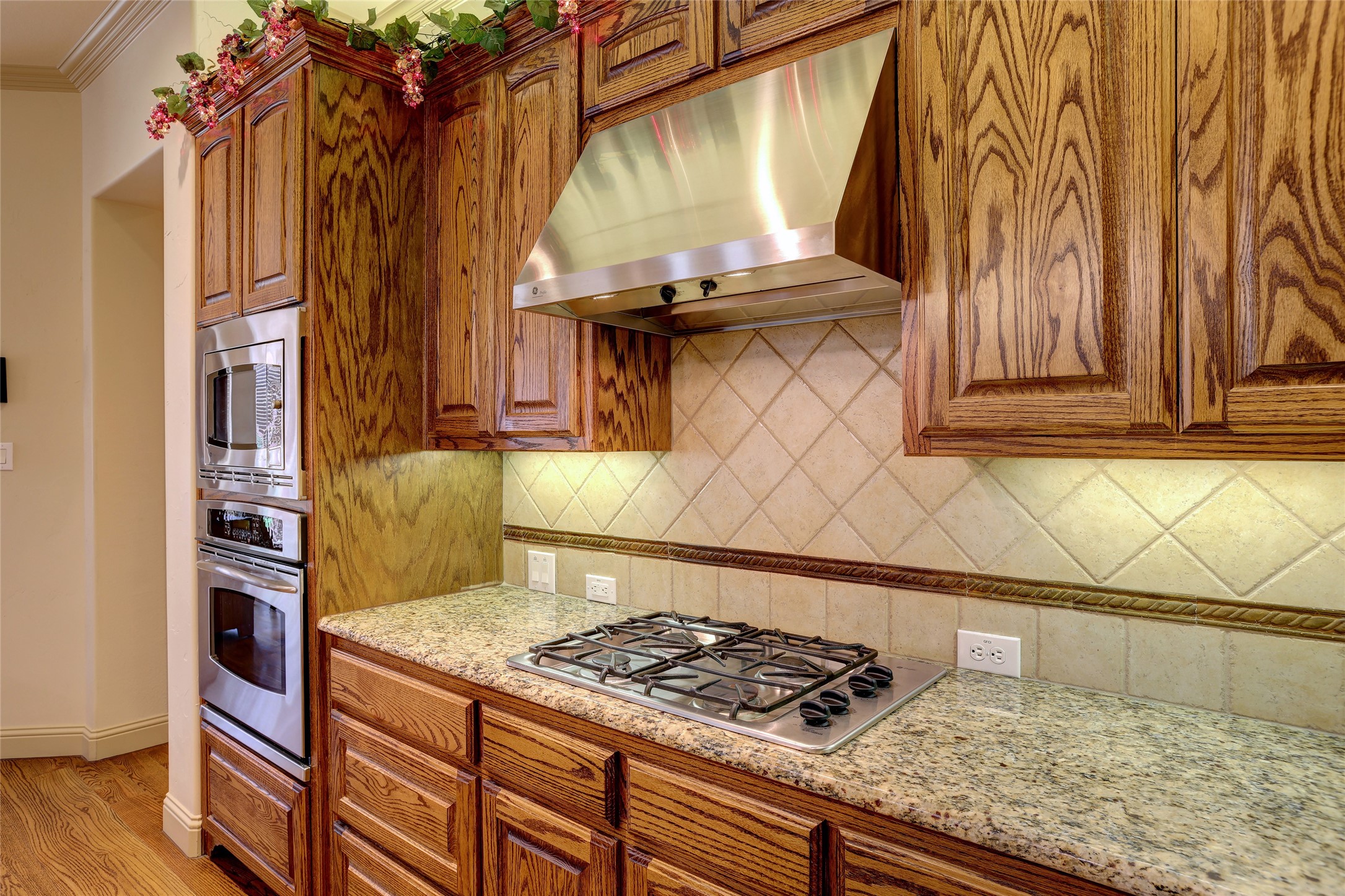 2617 Queen Elaine Drive Lewisville TX 75056