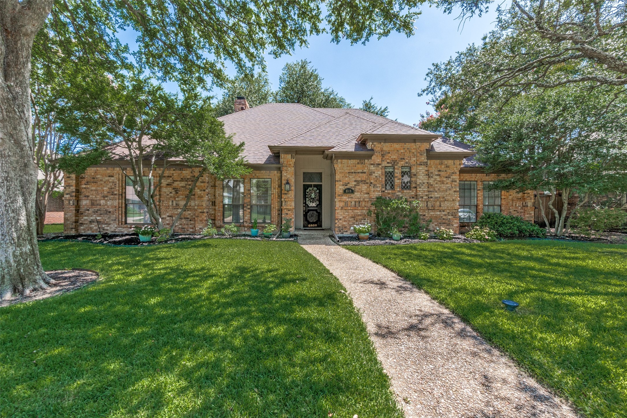 6808 Lovington Drive Dallas TX 75252