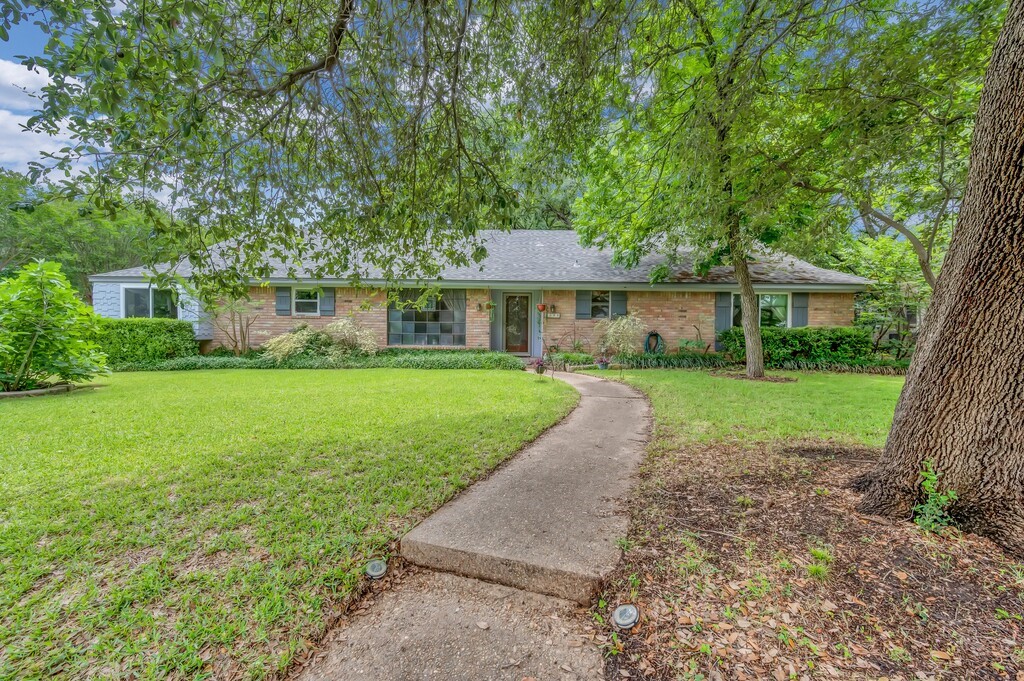 9033 Cherry Creek Place Woodway TX 76712