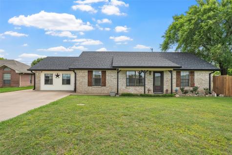401 Lee Lane Lorena TX 76655