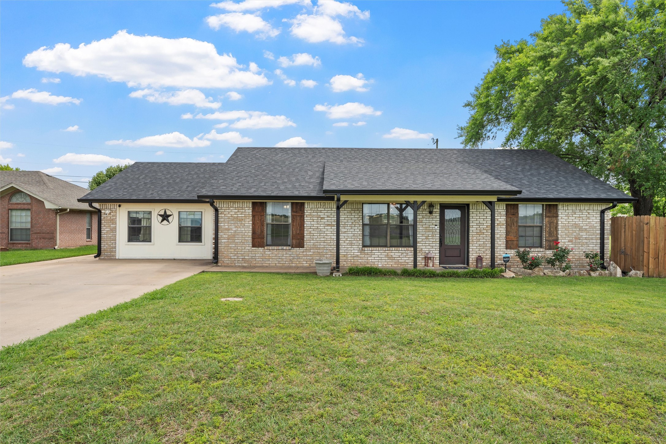 401 Lee Lane Lorena TX 76655
