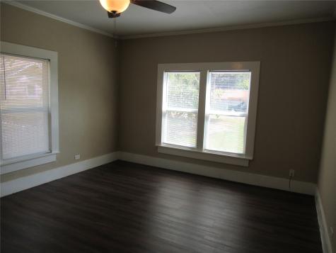 1402 Walnut Street Commerce TX 75428