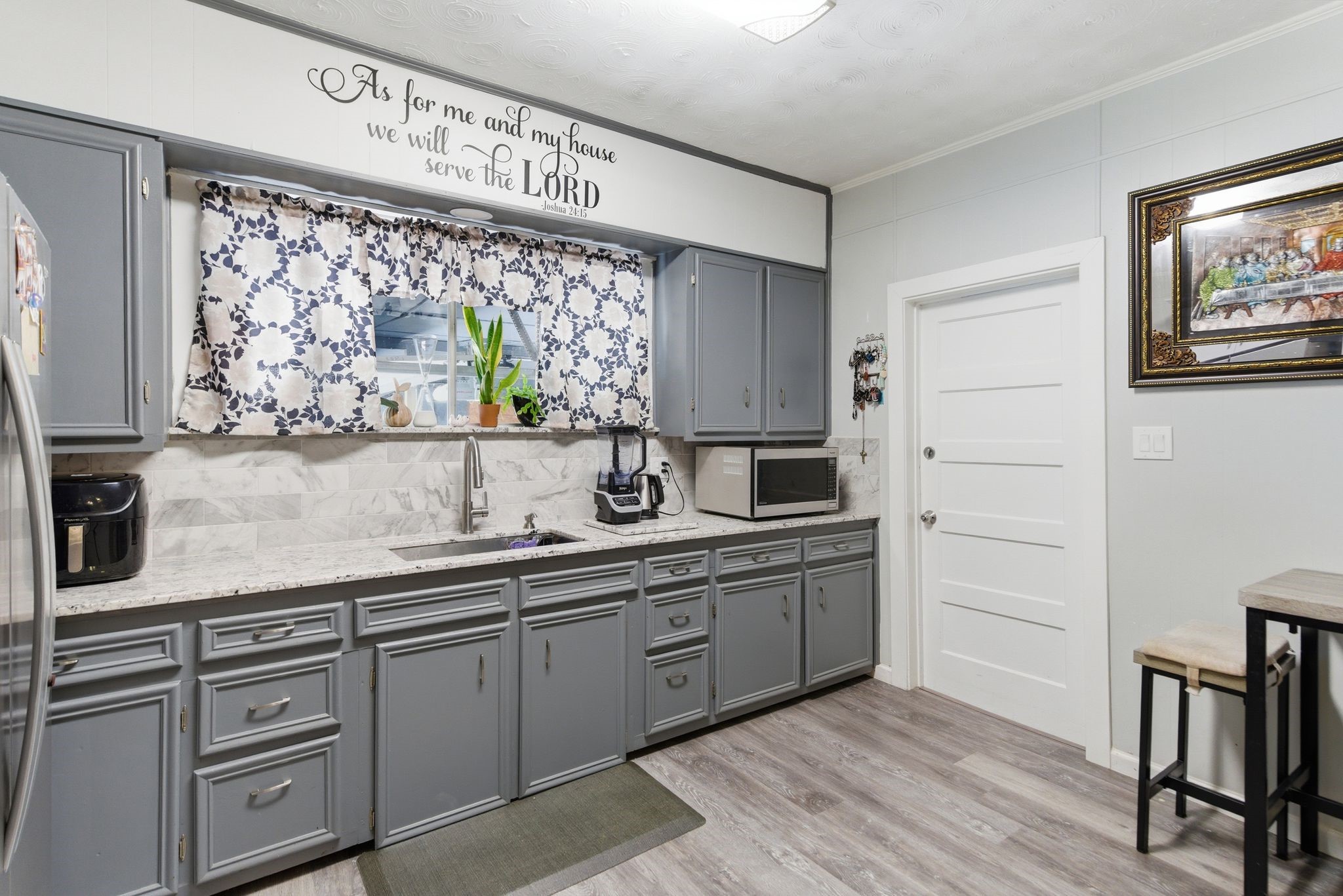 401 W Mesquite Street Gunter TX 75058