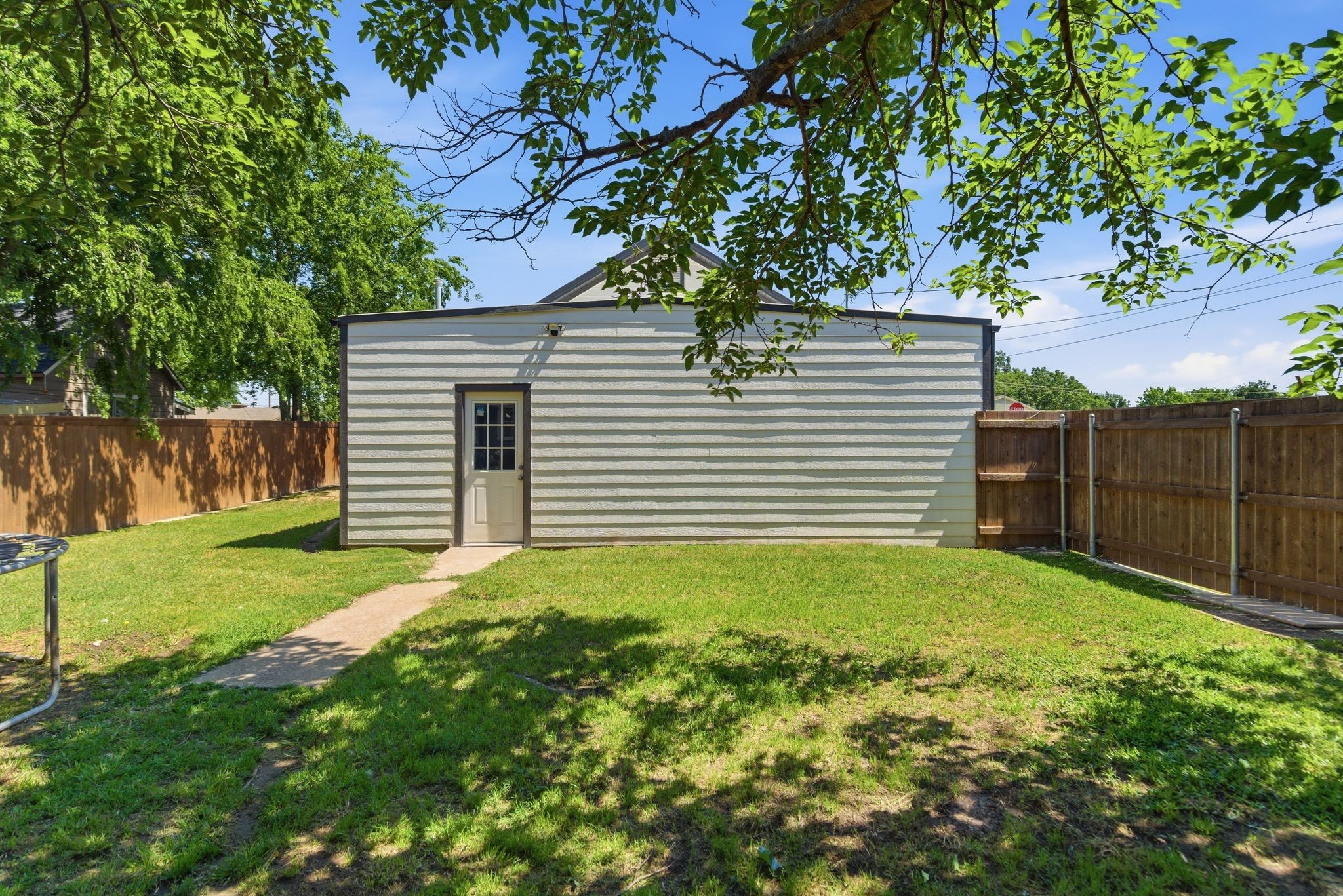 401 W Mesquite Street Gunter TX 75058