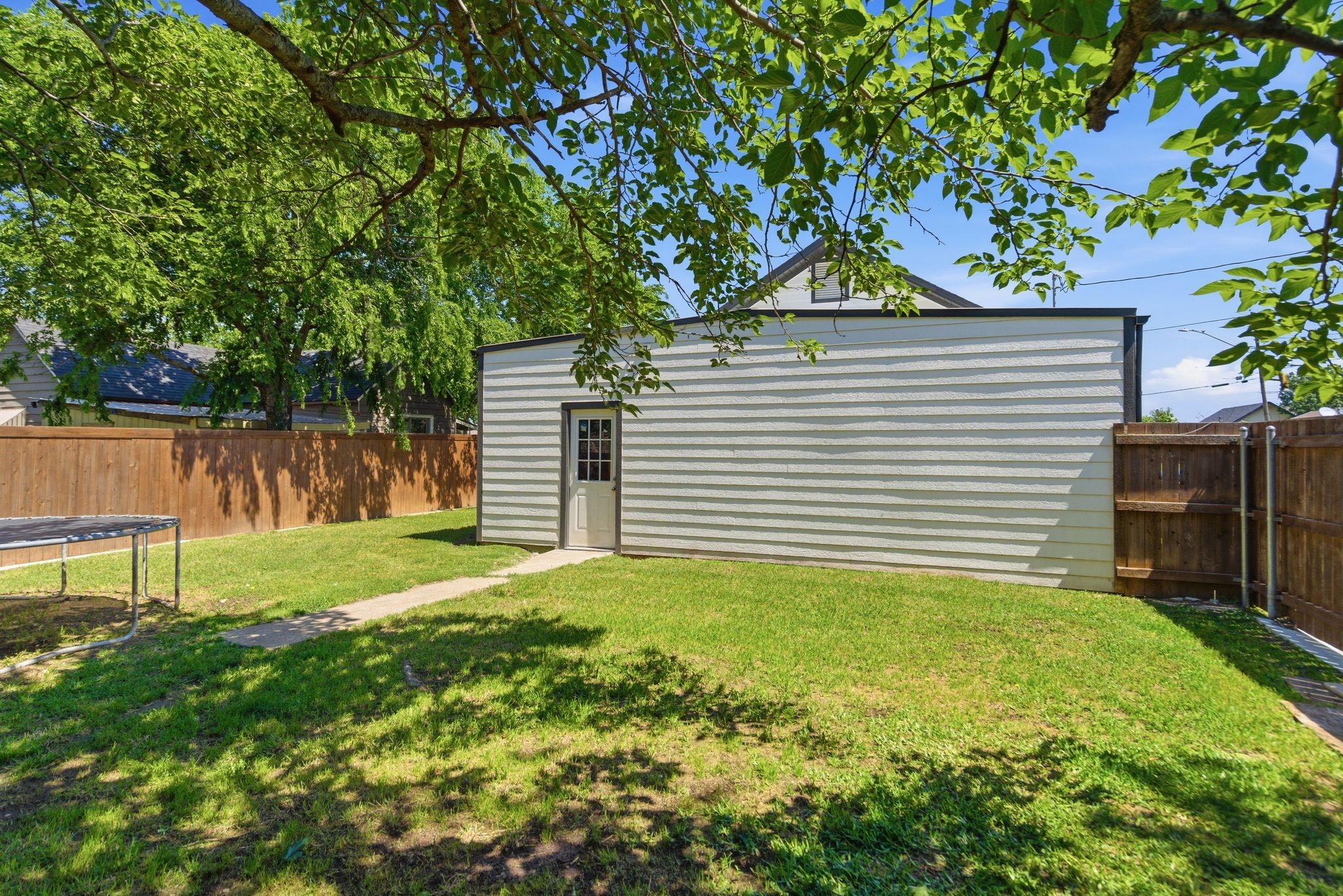 401 W Mesquite Street Gunter TX 75058