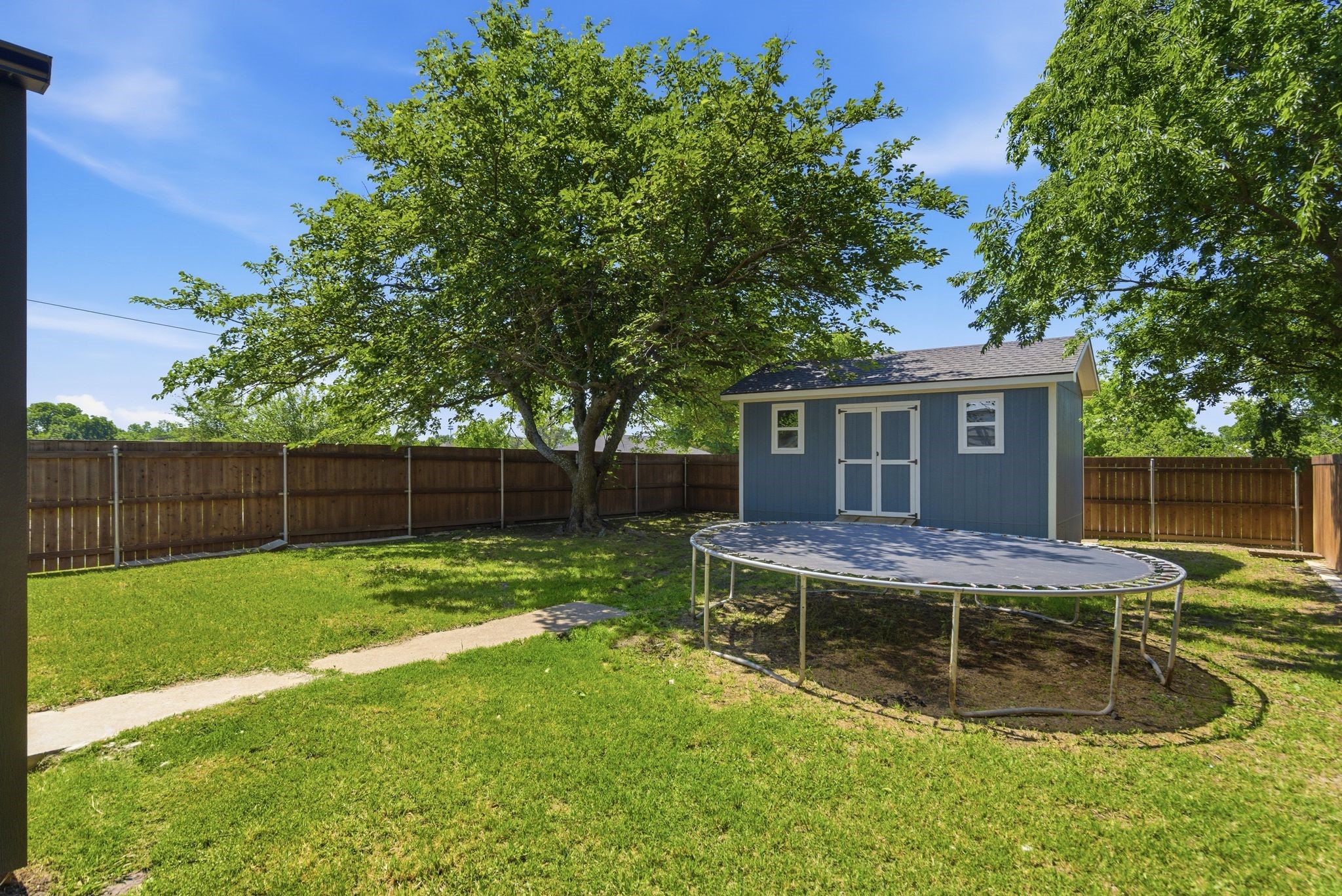 401 W Mesquite Street Gunter TX 75058