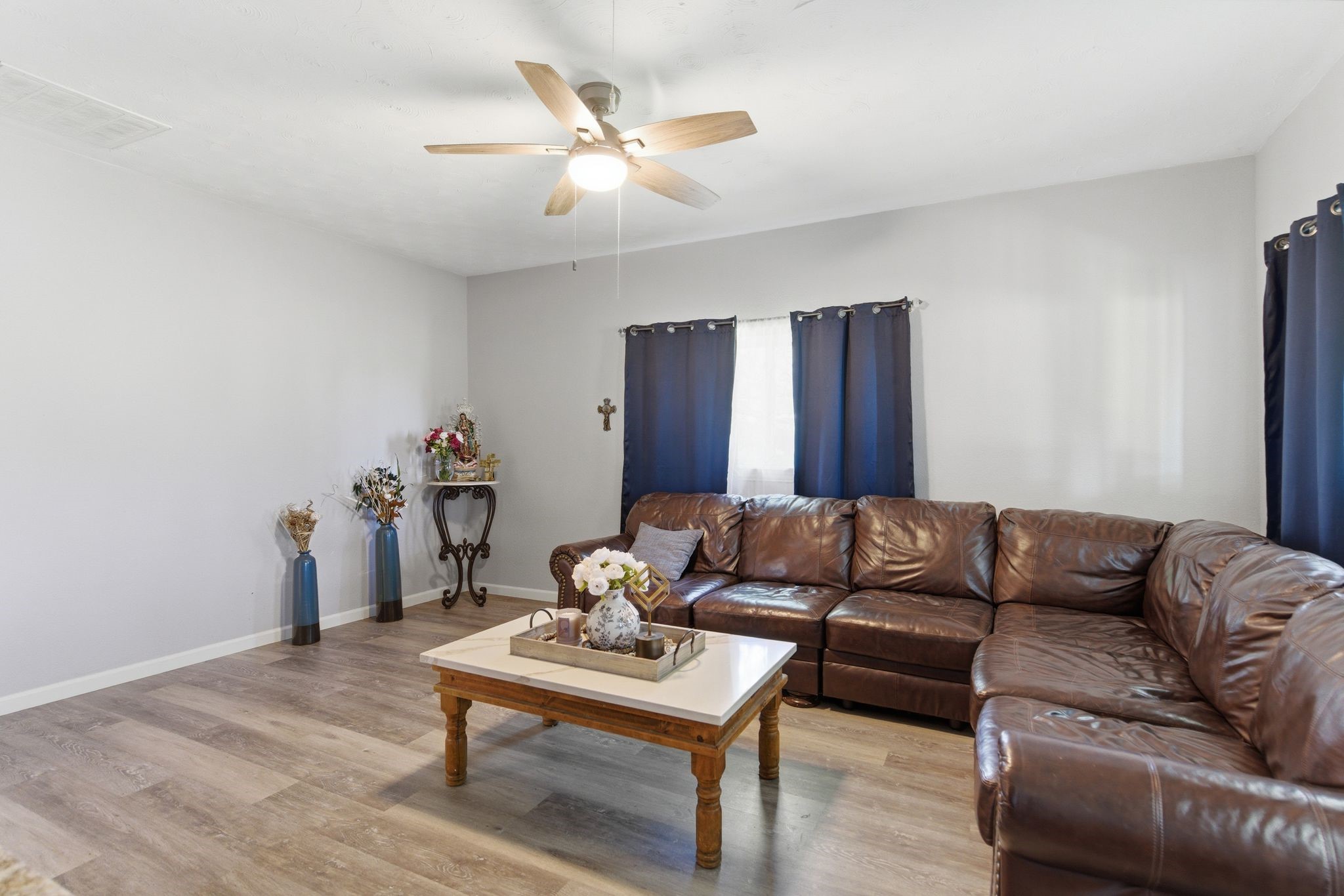 401 W Mesquite Street Gunter TX 75058
