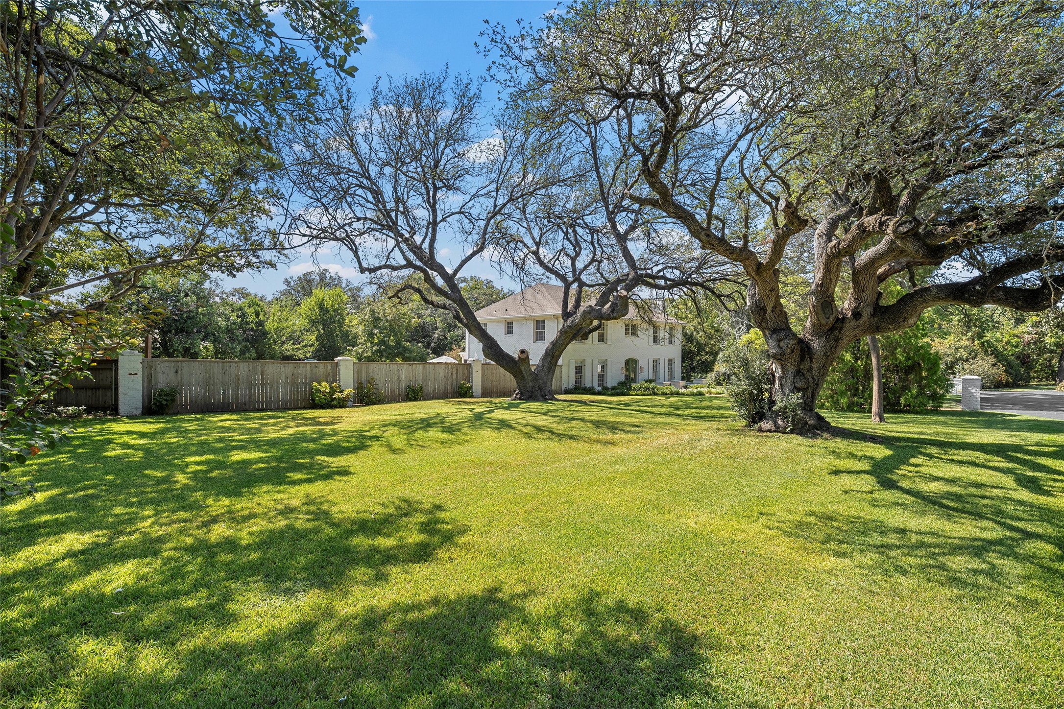 6710 Fish Pond Road Waco TX 76710