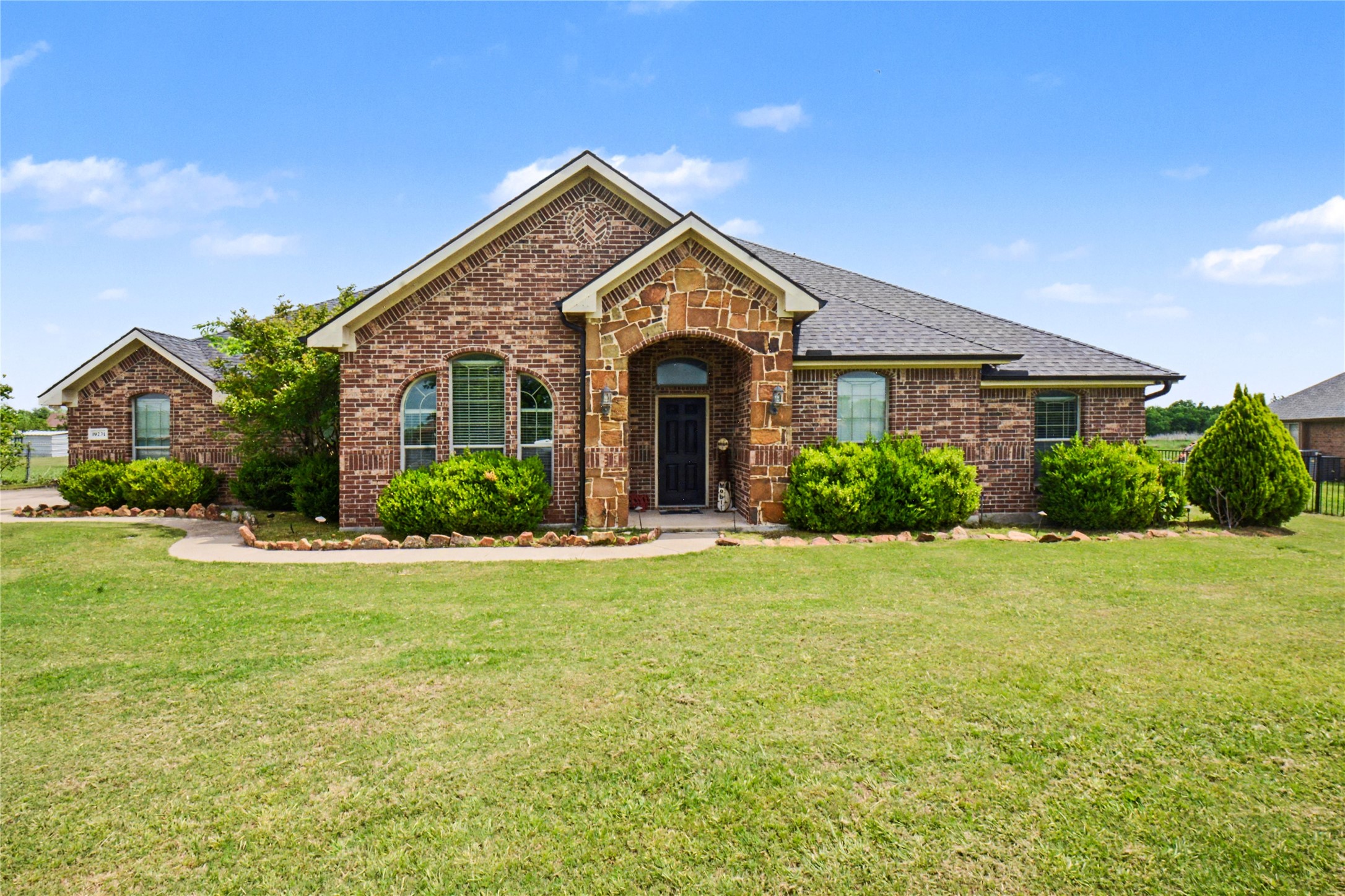 10231 Bantry Lane Forney TX 75126