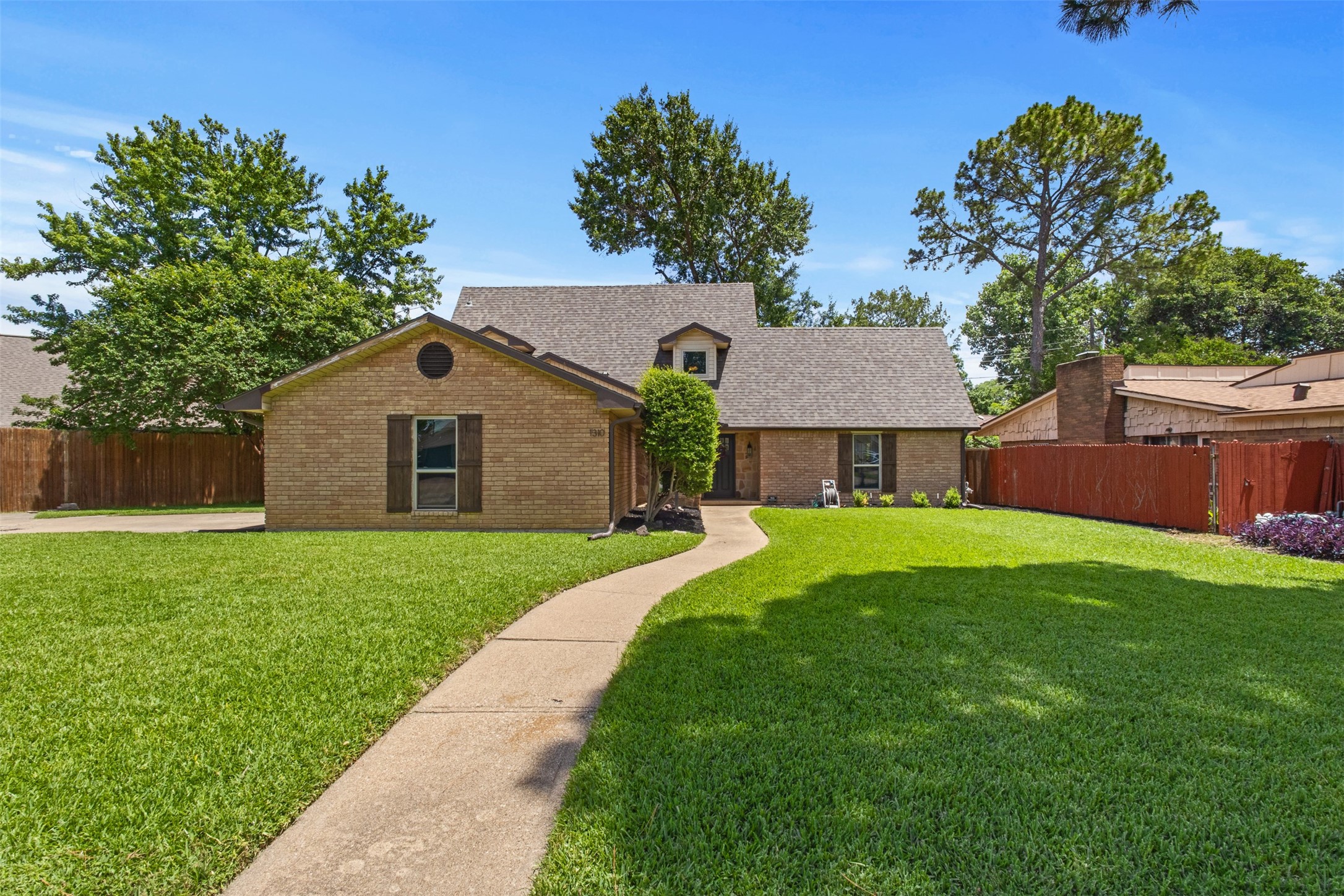 1310 Carriage Drive Irving TX 75062