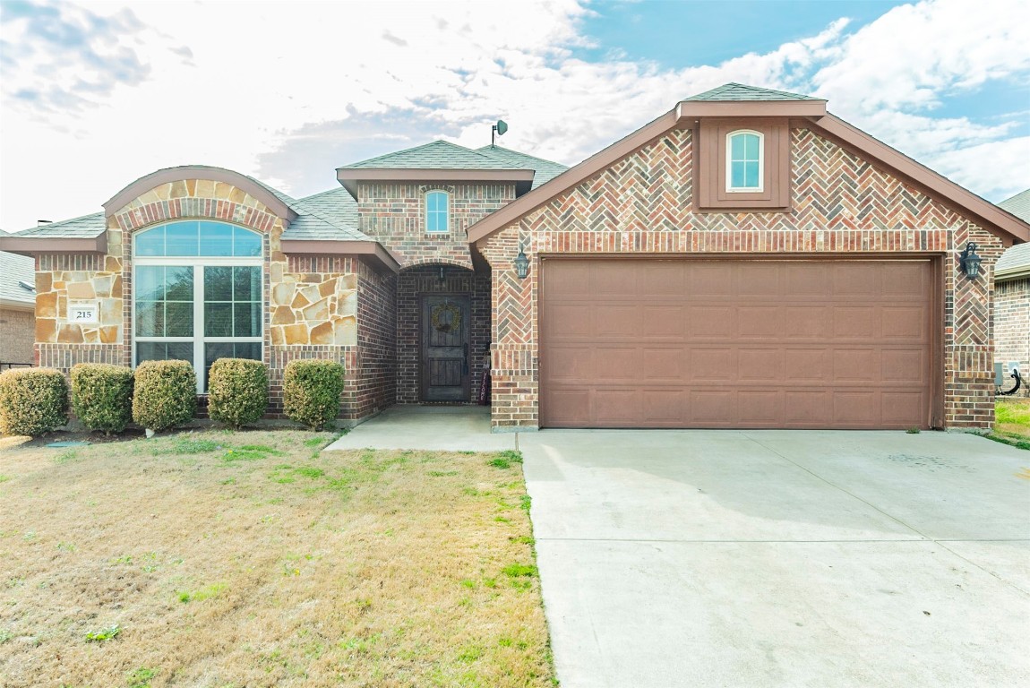 215 Chimney Rock Drive Waxahachie TX 75167