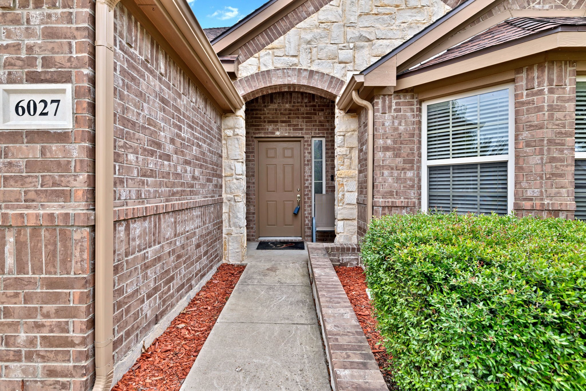 6027 Cedar Glen Drive Grand Prairie TX 75052