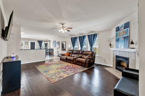 6027 Cedar Glen Drive Grand Prairie TX 75052
