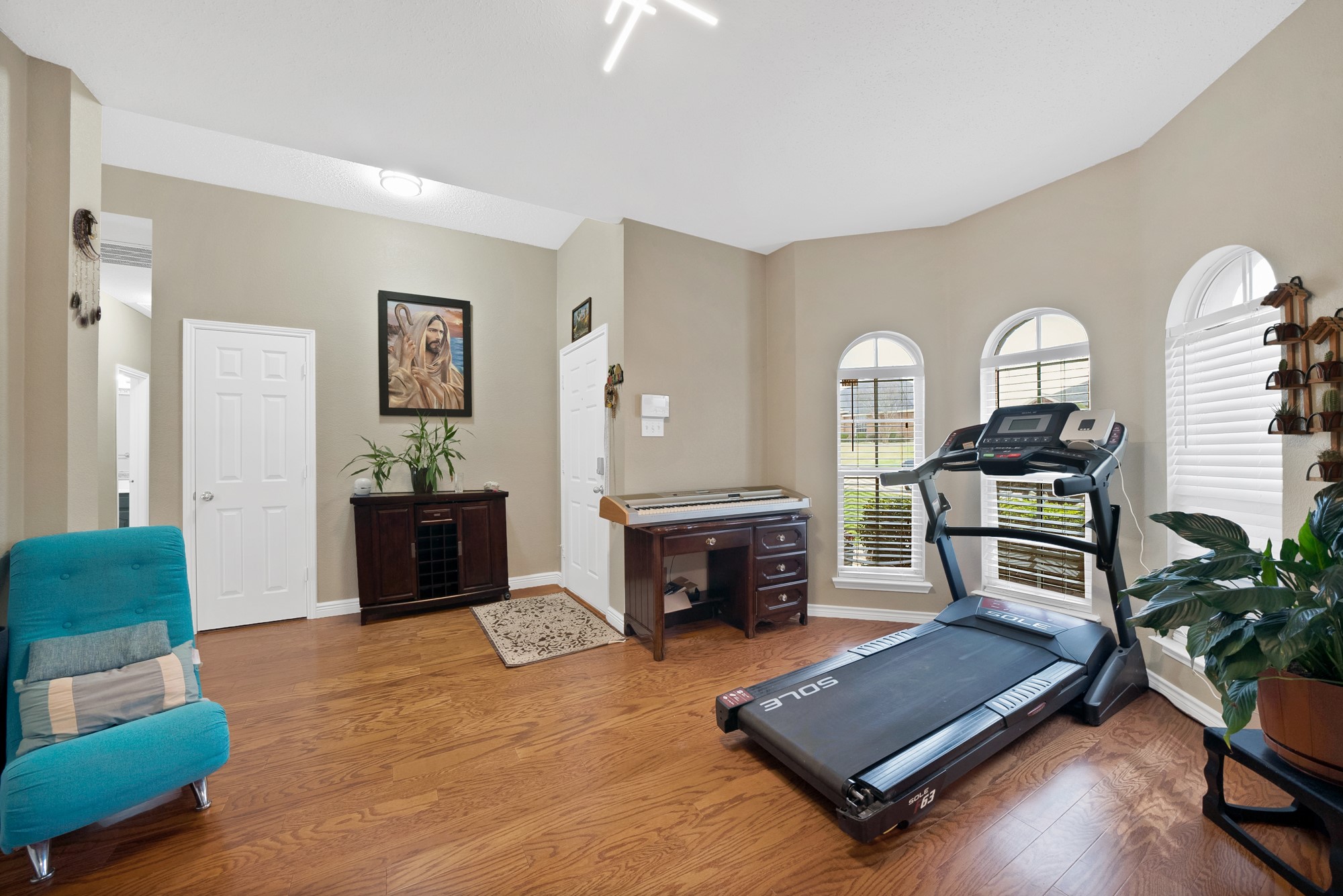 1625 Deer Creek Drive Desoto TX 75115
