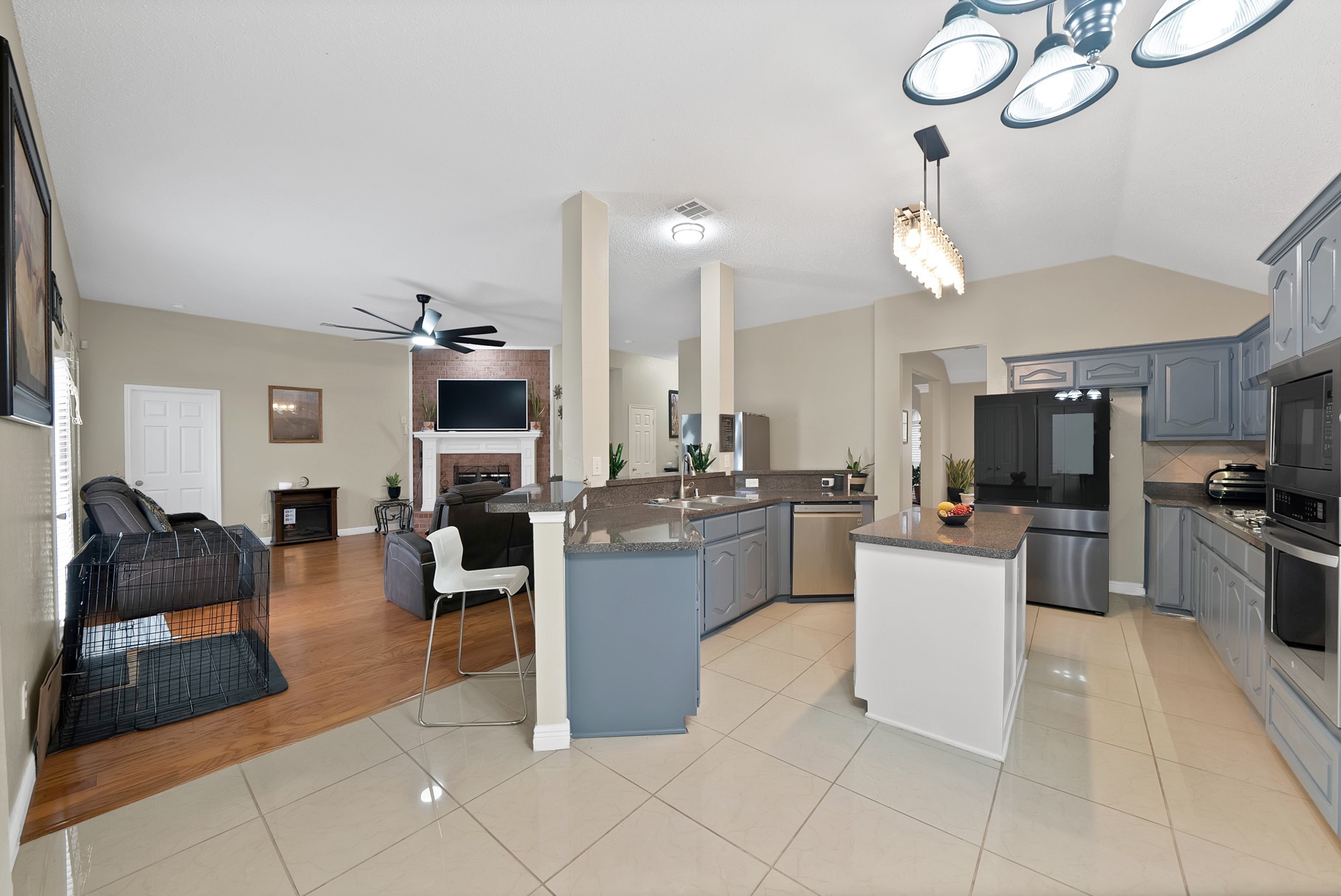 1625 Deer Creek Drive Desoto TX 75115